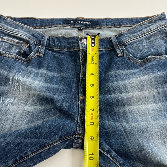Driftwood Blue Jeans Size 31 Distressed - Picture 9 of 16